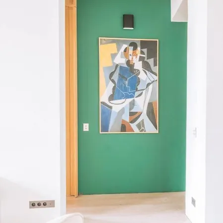 Bright&spacious 1bd Appartement